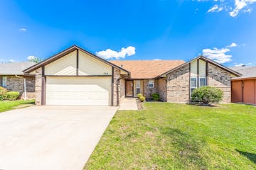 708 Cactus Ct Yukon, OK 73099